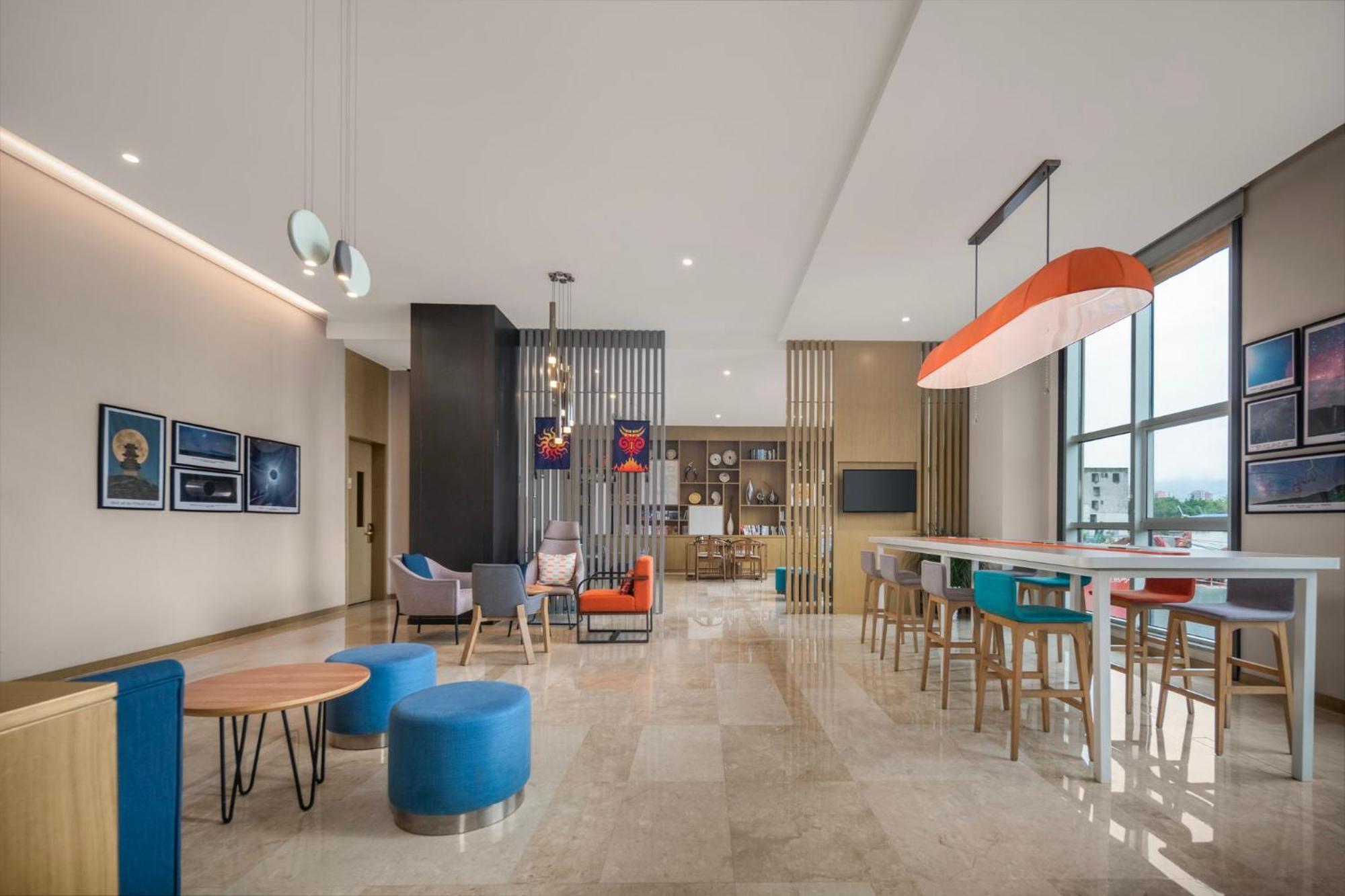 Holiday Inn Express - Xichang City Center By Ihg Exteriér fotografie
