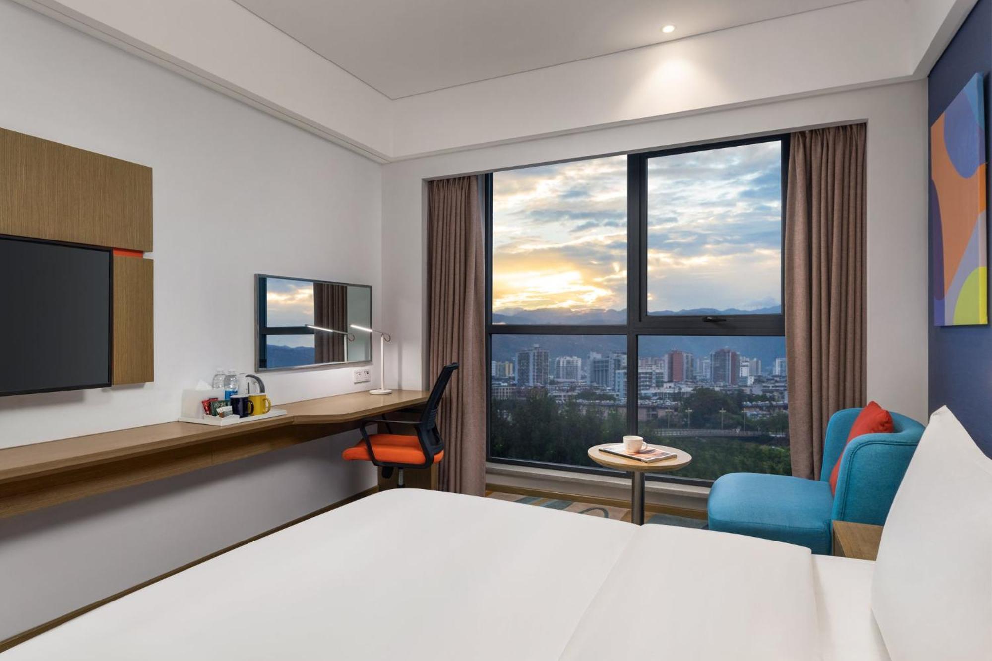 Holiday Inn Express - Xichang City Center By Ihg Exteriér fotografie