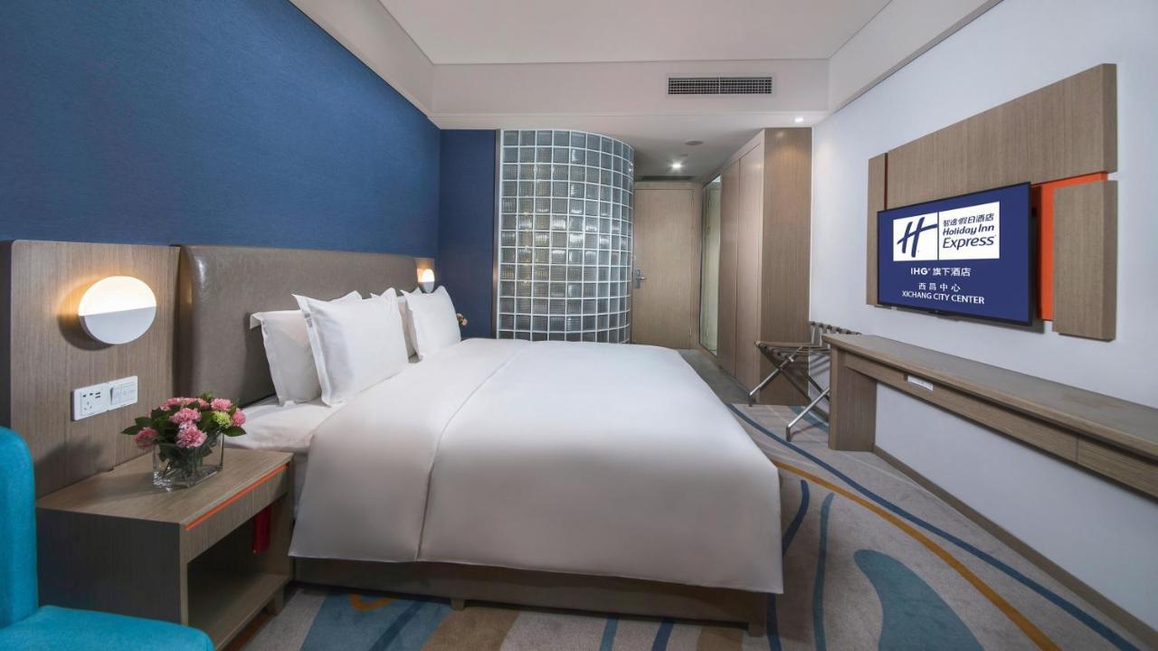 Holiday Inn Express - Xichang City Center By Ihg Exteriér fotografie