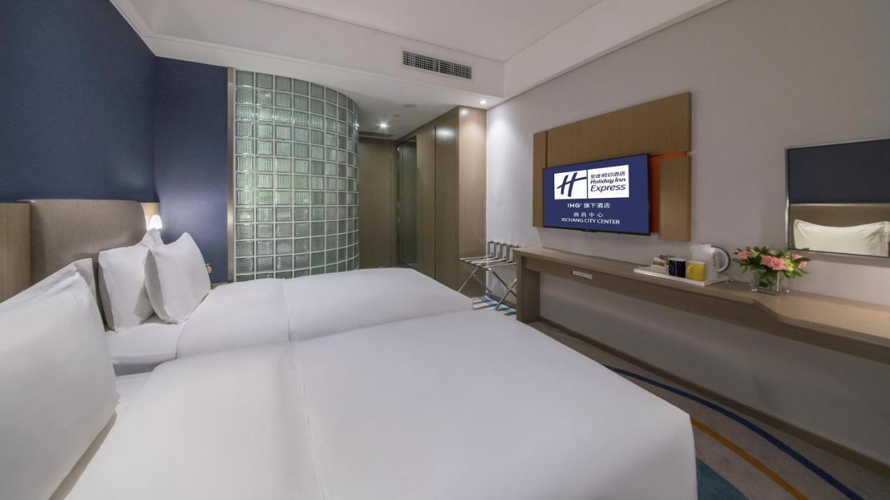 Holiday Inn Express - Xichang City Center By Ihg Exteriér fotografie